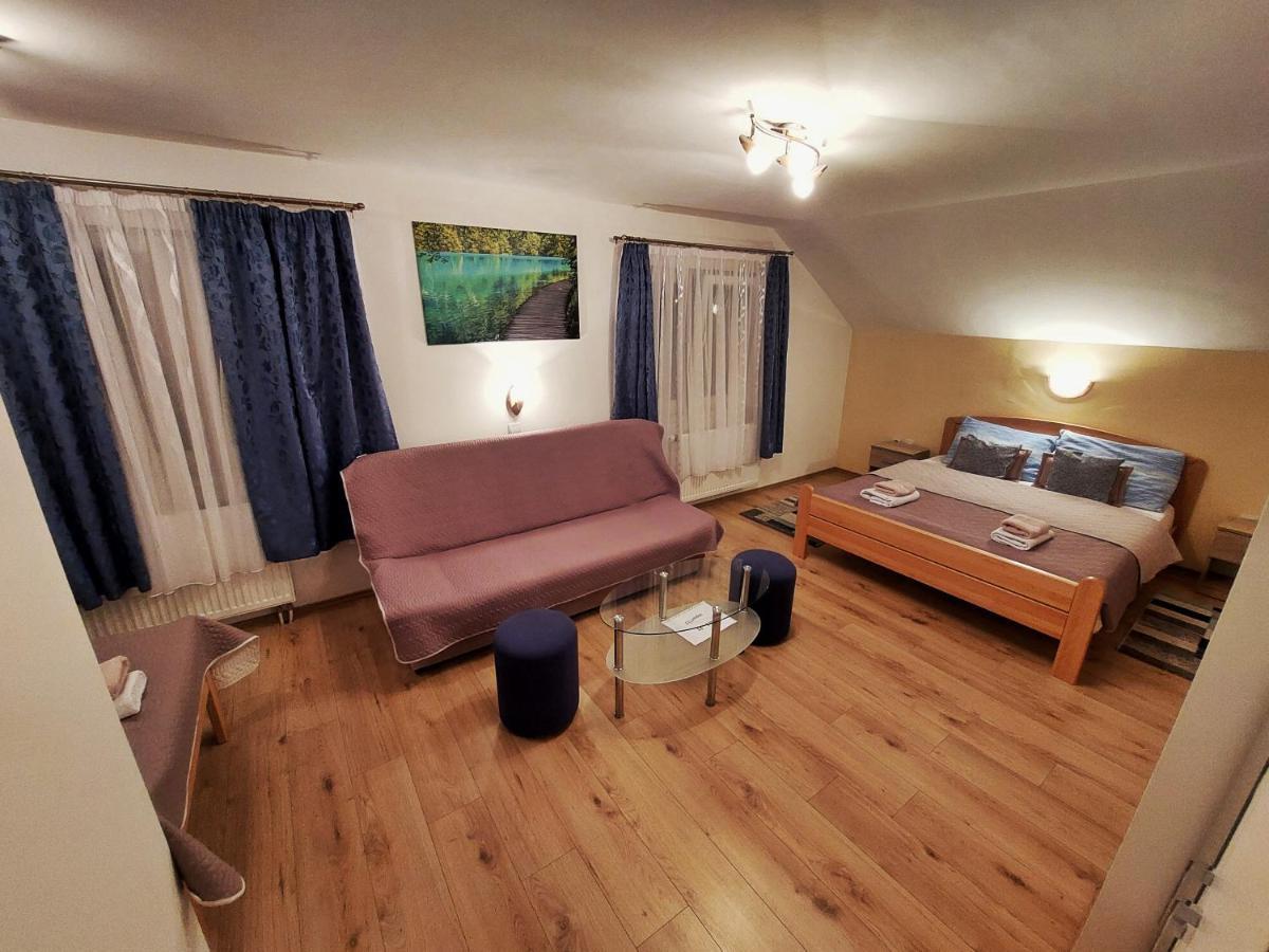 House Angie Hotel Jezerce Bagian luar foto